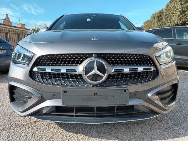 Mercedes-Benz GLA 200 D AMG PREMIUM 150CV AUTO PACK LUCI INT - foto 2 di 4