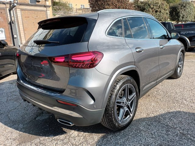 Mercedes-Benz GLA 200 D AMG PREMIUM 150CV AUTO PACK LUCI INT - foto 4 di 4