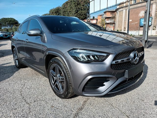 Mercedes-Benz GLA 200 D AMG PREMIUM 150CV AUTO PACK LUCI INT - foto 3 di 4