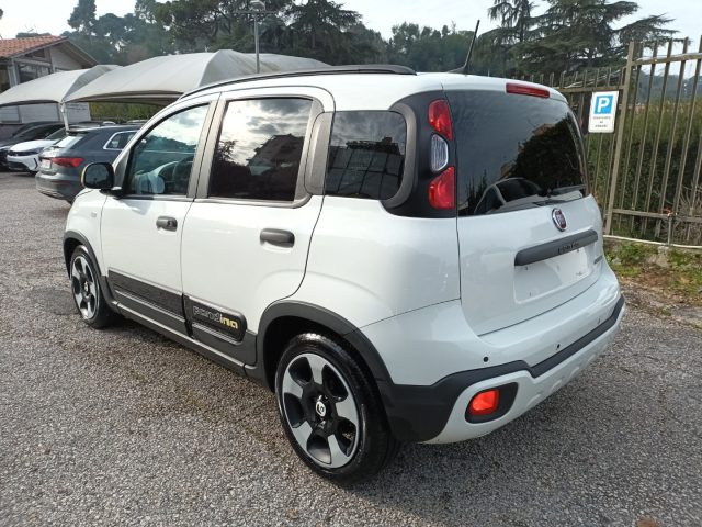 Fiat Panda 1000 HYBRID PANDINA 70 CV CARPLAY PDC ITALIA - foto 3 di 4