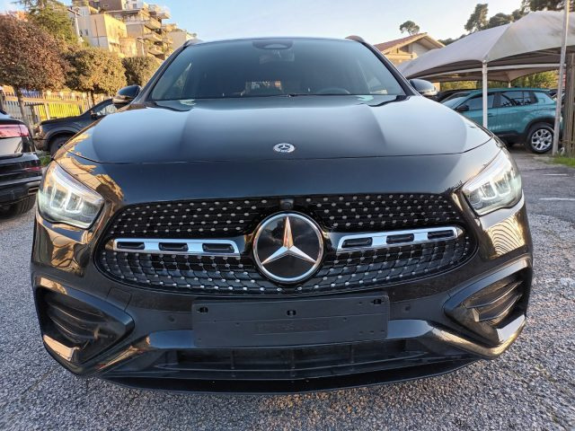 Mercedes-Benz GLA 200 D AMG PREMIUM PACK NIGHT 150CV AUTO PACK LUCI INT - foto 2 di 4