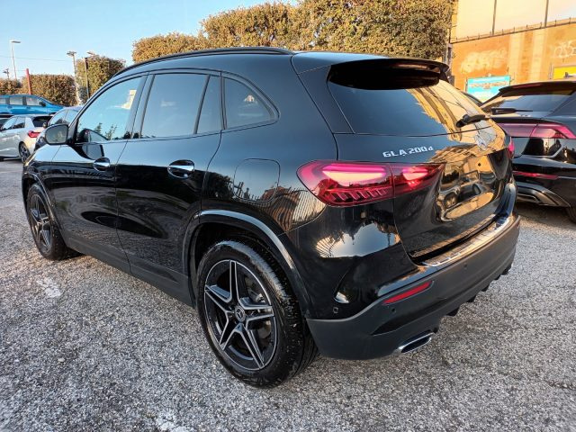 Mercedes-Benz GLA 200 D AMG PREMIUM PACK NIGHT 150CV AUTO PACK LUCI INT - foto 4 di 4