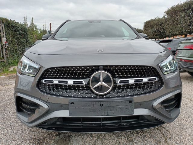 Mercedes-Benz GLA 200 D AMG PREMIUM PACK NIGHT 150CV AUTO PACK LUCI INT - foto 2 di 4