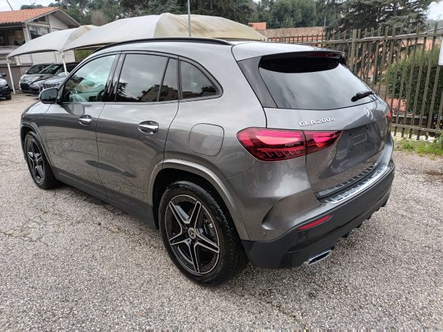 Mercedes-Benz GLA 200 D AMG PREMIUM PACK NIGHT 150CV AUTO PACK LUCI INT - foto 4 di 4