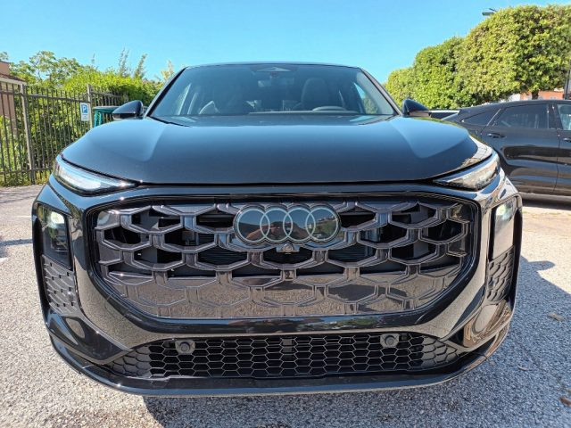 Audi Q3 2000 SPB TDI BLACKLINE 150CV STRONIC TETTO"20 - foto 2 di 4
