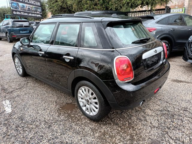 MINI Cooper D 1500 5 PORTE 116CV AUTOM. PDC "16 CLIMAUTO ITALIA - foto 3 di 4