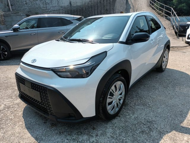 Toyota Aygo X 1500 HYBRID 115CV 5PORTE AUTOM CARPLAY CAM ITALIA - foto 2 di 4