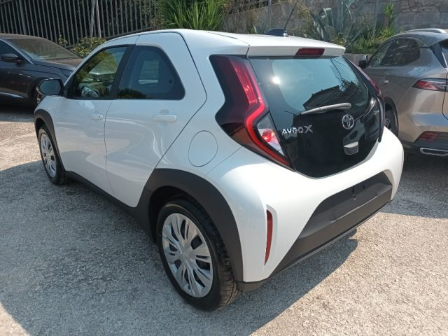 Toyota Aygo X 1500 HYBRID 115CV 5PORTE AUTOM CARPLAY CAM ITALIA - foto 3 di 4