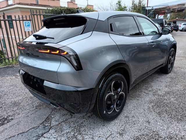 Alfa Romeo Junior 1200 HYBRID TI 145CV EDCT6 PACK TECHNO MATRIX - foto 4 di 4