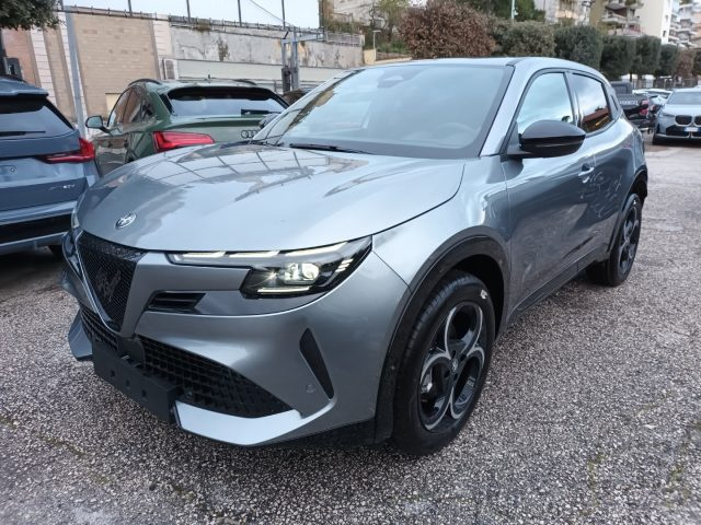 Alfa Romeo Junior 1200 HYBRID TI 145CV EDCT6 PACK TECHNO MATRIX - foto 3 di 4
