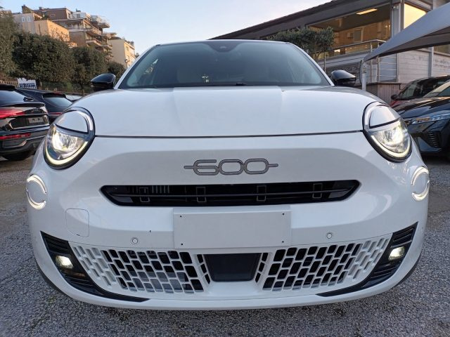 Fiat 600 1200 MHEV LA PRIMA DCT 110 CV NAV CAM"18 ITALIA - foto 2 di 4