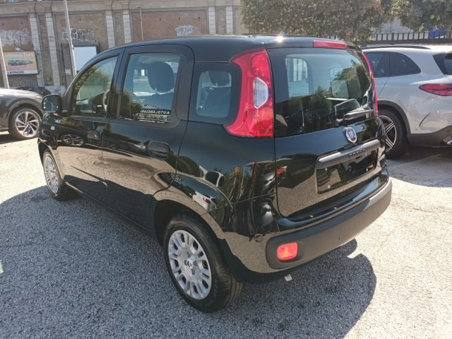 Fiat New Panda 1000 HYBRID 70 CV PDC STEREO USB ITALIA - foto 4 di 4