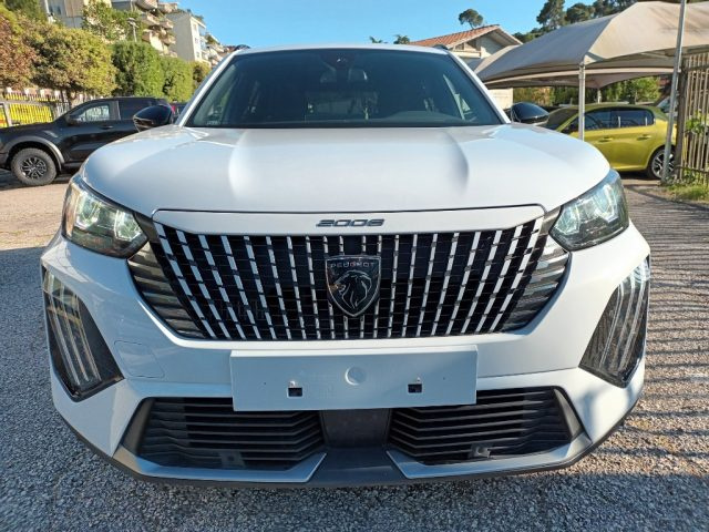 Peugeot 2008 1200 PURETECH ALLURE 130CV EAT8 CARPLAY ITALIA - foto 2 di 4