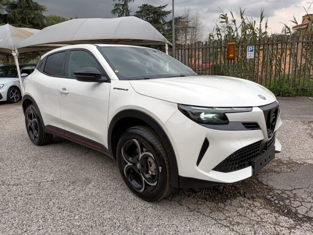 Alfa Romeo Junior 1200 HYBRID SPECIALE 145CV EDCT6 NAV CAM"18 - foto 2 di 4