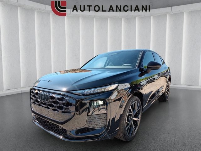 Audi Q3 2000 SPB TDI BLACKLINE 150CV STRONIC TETTO"20, del 2026, 1 km, in vendita a Roma (RM)