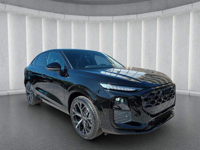 Audi Q3 2000 SPB TDI BLACKLINE 150CV STRONIC TETTO"20 - foto 4 di 31