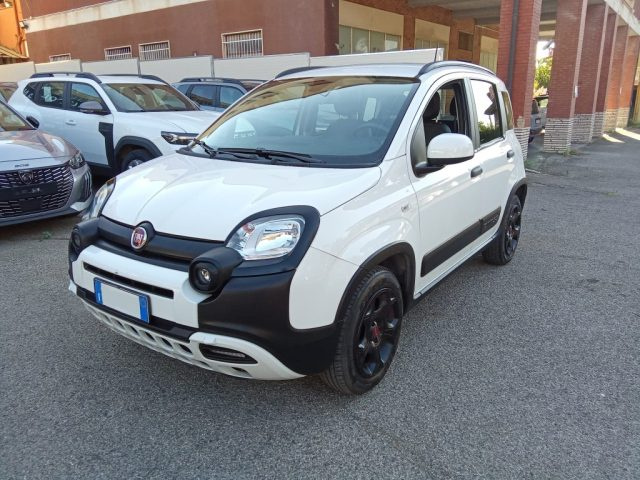 Fiat Panda 1000 HYBRID CROSS 70CV CARPLAY CLIMAUTO ITALIA - foto 2 di 4