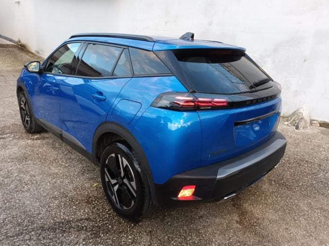 Peugeot 2008 1200 PURETECH ALLURE 130CV EAT8 CARPLAY NAV CAM - foto 3 di 4