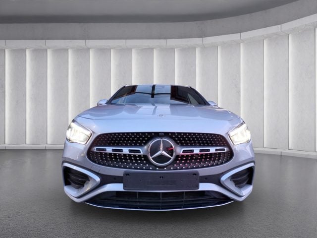 Mercedes-Benz GLA 200 D AMG PREMIUM 150CV AUTO PACK LUCI INT - foto 3 di 4