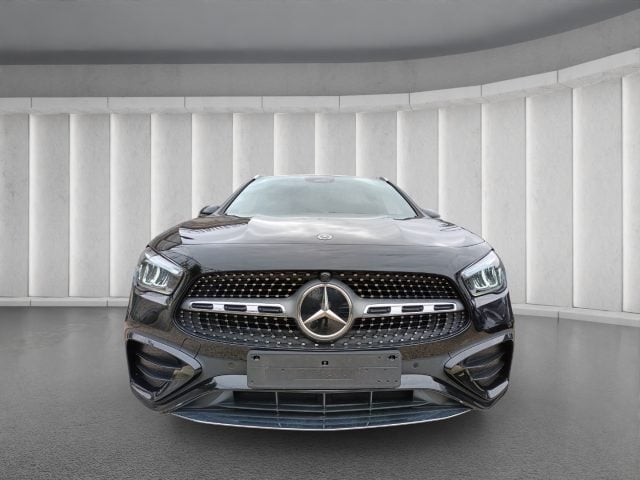 Mercedes-Benz GLA 200 D AMG PREMIUM 150CV AUTO PACK LUCI INT - foto 3 di 4