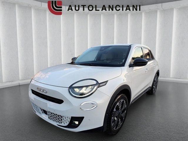 Fiat 600 1200 MHEV LA PRIMA DCT 110 CV NAV CAM"18 ITALIA, del 2026, 1 km, in vendita a Roma (RM)
