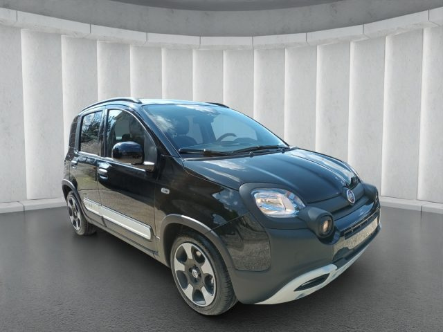 Fiat Pandina 1000 HYBRID CROSS 65CV CARPLAY PDC ITALIA - foto 3 di 4