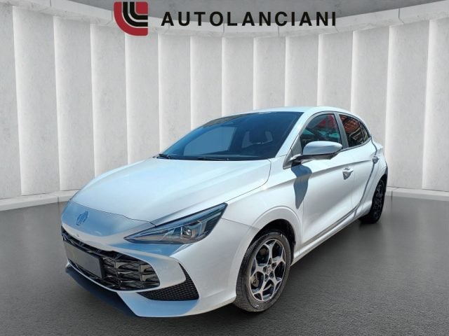 MG MG3 1500 HYBRID+ LUXURY 195CV NAV PELLE CAM360° ITALIA, del 2025, 16.000 km, in vendita a Roma (RM)