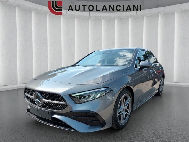 Mercedes-Benz A 200 D AUTOMATIC AMG ADVANCED 150CV NAV CAM "18 CARPLAY, del 2024, 1 km, in vendita a Roma (RM)