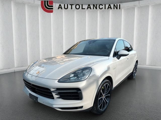 Porsche Cayenne COUPE' 3.0 V6 E-HYBRID PELLE BOSE MATRIX"21 ITA, del 2020, 52.000 km, in vendita a Roma (RM)