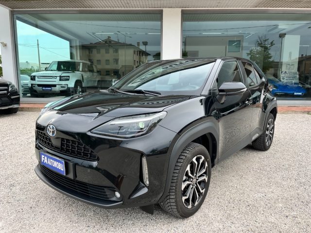 Toyota Yaris Cross 1.5 Hybrid 5p. E-CVT AWD-i Trend - foto 2 di 4