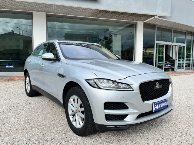 Jaguar F-Pace 3.0 D V6 300 CV AWD aut. Portfolio - foto 4 di 25