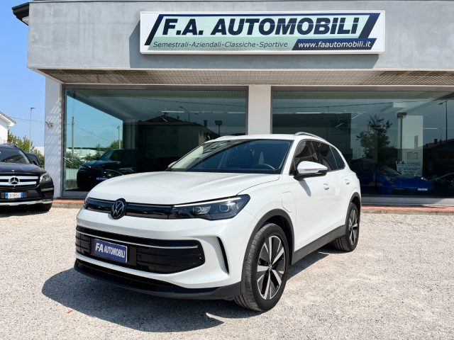 Volkswagen Tiguan 1.5 TSI eHybrid DSG Edition Plus PHEV *7.500KM* usato a ABANO TERME
