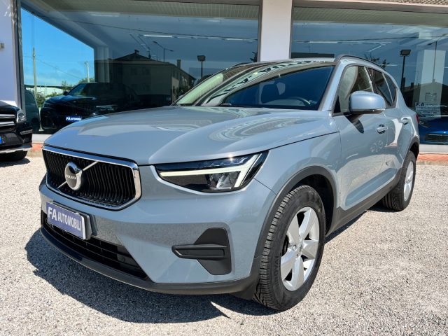 Volvo XC40 T2 automatico Essential - foto 2 di 4