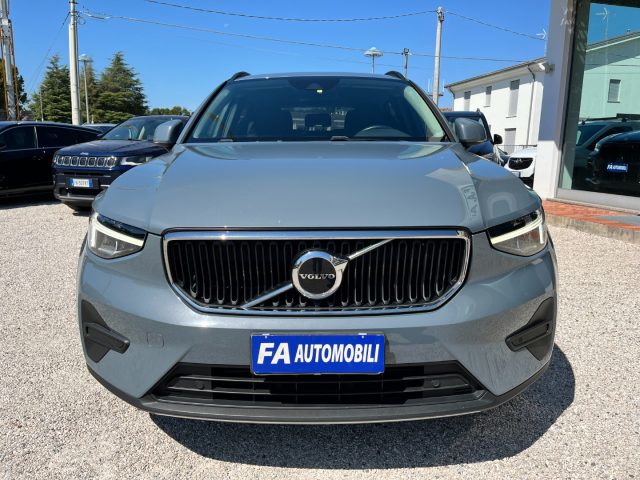 Volvo XC40 T2 automatico Essential - foto 3 di 4