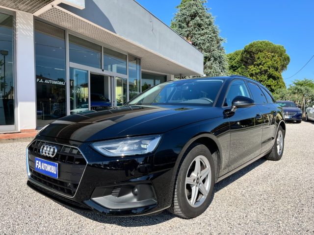 Audi A4 Avant 35 TDI/163 CV S tronic Business MHEV - foto 2 di 4
