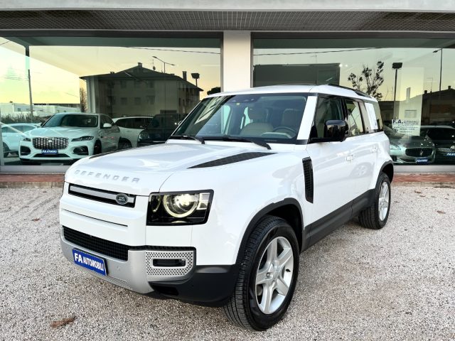 Land Rover Defender 110 3.0D I6 200 CV AWD Auto SE *PANORAMA *360° - foto 2 di 4