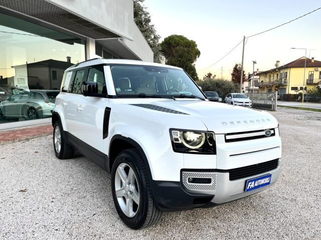 Land Rover Defender 110 3.0D I6 200 CV AWD Auto SE *PANORAMA *360° - foto 4 di 4