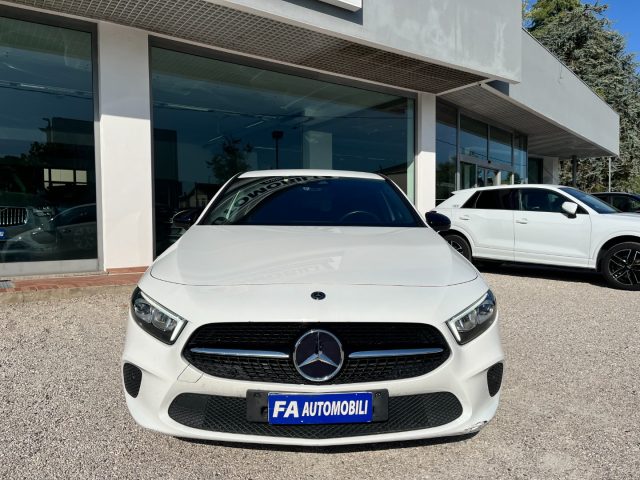Mercedes-Benz A 200 d Automatic Sport - foto 3 di 25