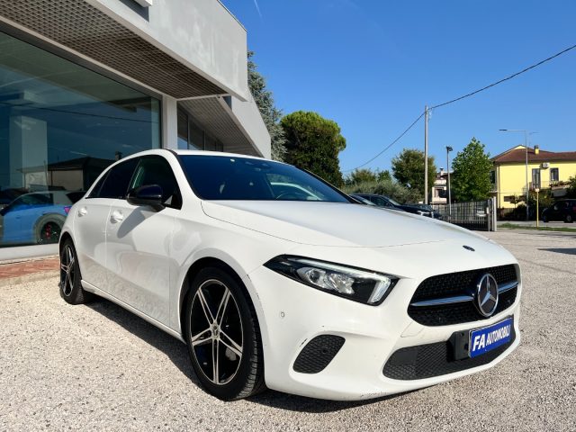 Mercedes-Benz A 200 d Automatic Sport - foto 4 di 25