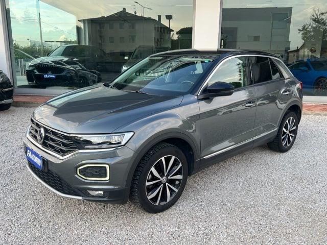 Volkswagen T-Roc 1.0 TSI 115 CV Style BlueMotion Technology - foto 2 di 4