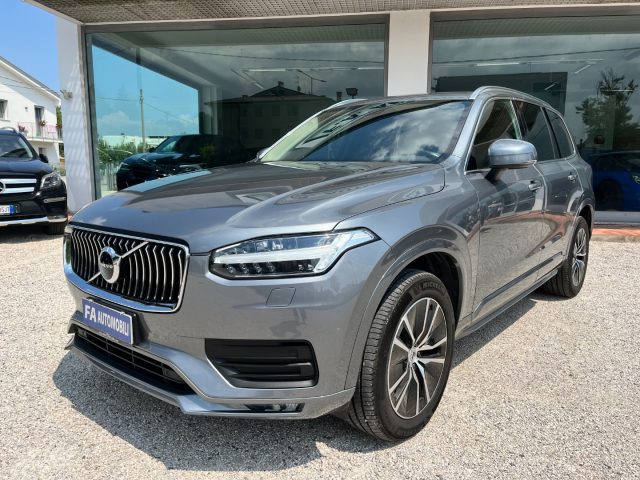 Volvo XC90 B5 (d) AWD Geartronic 7 posti Momentum Pro MHEV - foto 2 di 4