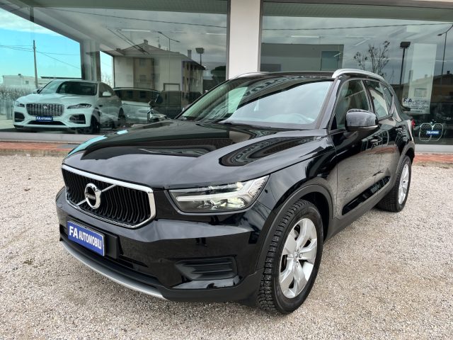 Volvo XC40 D3 AWD Geartronic Momentum usato a ABANO TERME
