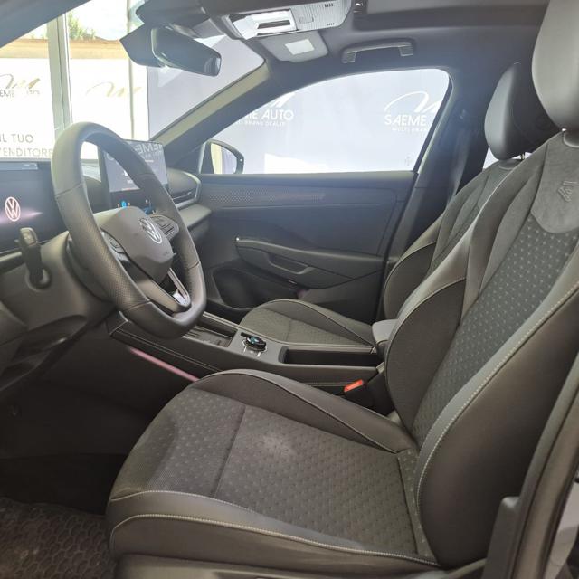 Volkswagen T-Roc 1.5 eTSI ACT 150 CV DSG R-Line *TETTO APRIBILE - foto 2 di 4
