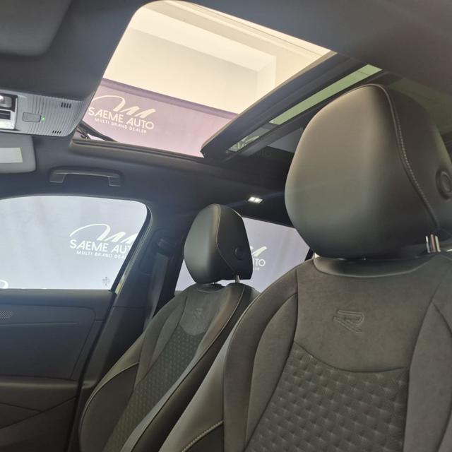 Volkswagen T-Roc 1.5 eTSI ACT 150 CV DSG R-Line *TETTO APRIBILE - foto 4 di 4
