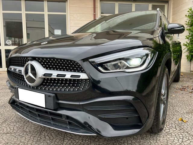 Mercedes-Benz GLA 200 d Automatic Premium - foto 2 di 4