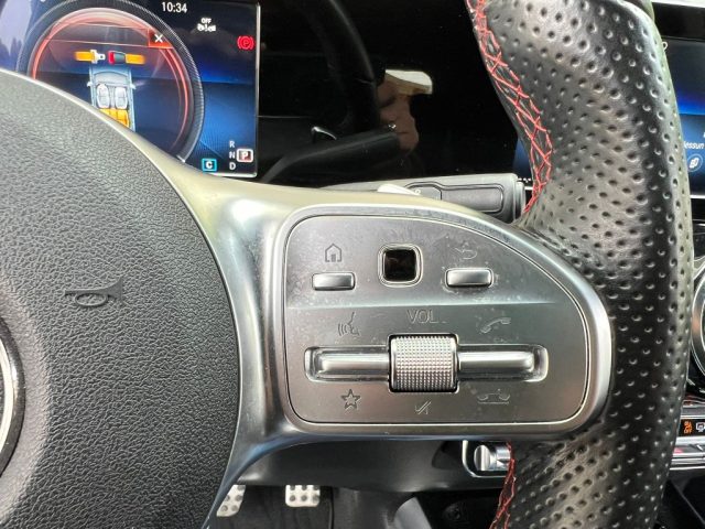 Mercedes-Benz GLA 200 d Automatic Premium usato a ALBEROBELLO