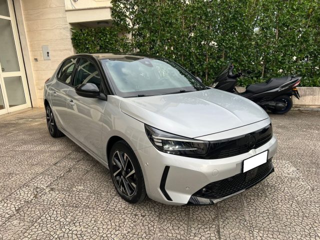 Opel Corsa 1.2 GS - foto 2 di 4