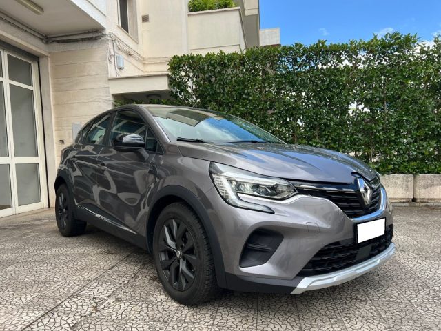 Renault Captur 1.5 Blue dCi 115 CV EDC usato a ALBEROBELLO