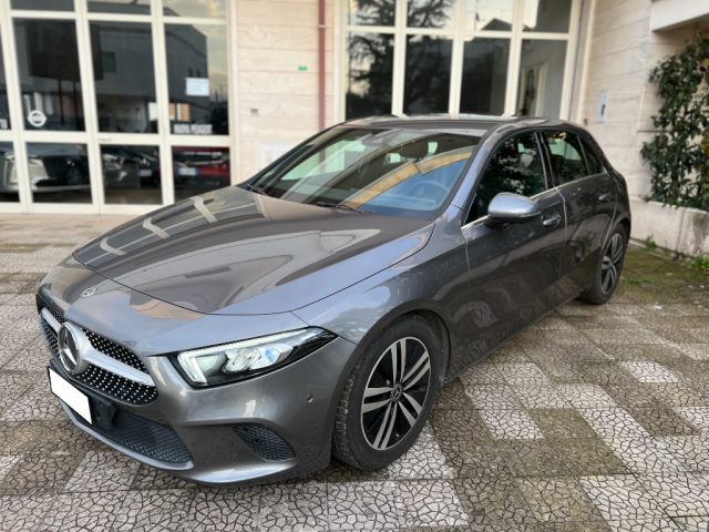 Mercedes-Benz A 180 d Automatic - foto 3 di 4