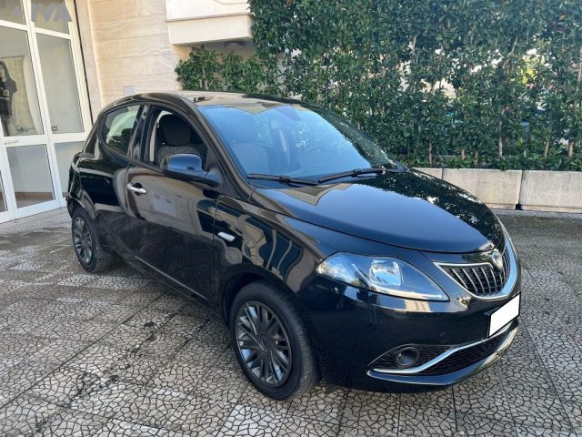 Lancia Ypsilon 1.0 FireFly S&S Hybrid Ecochic - foto 4 di 4
